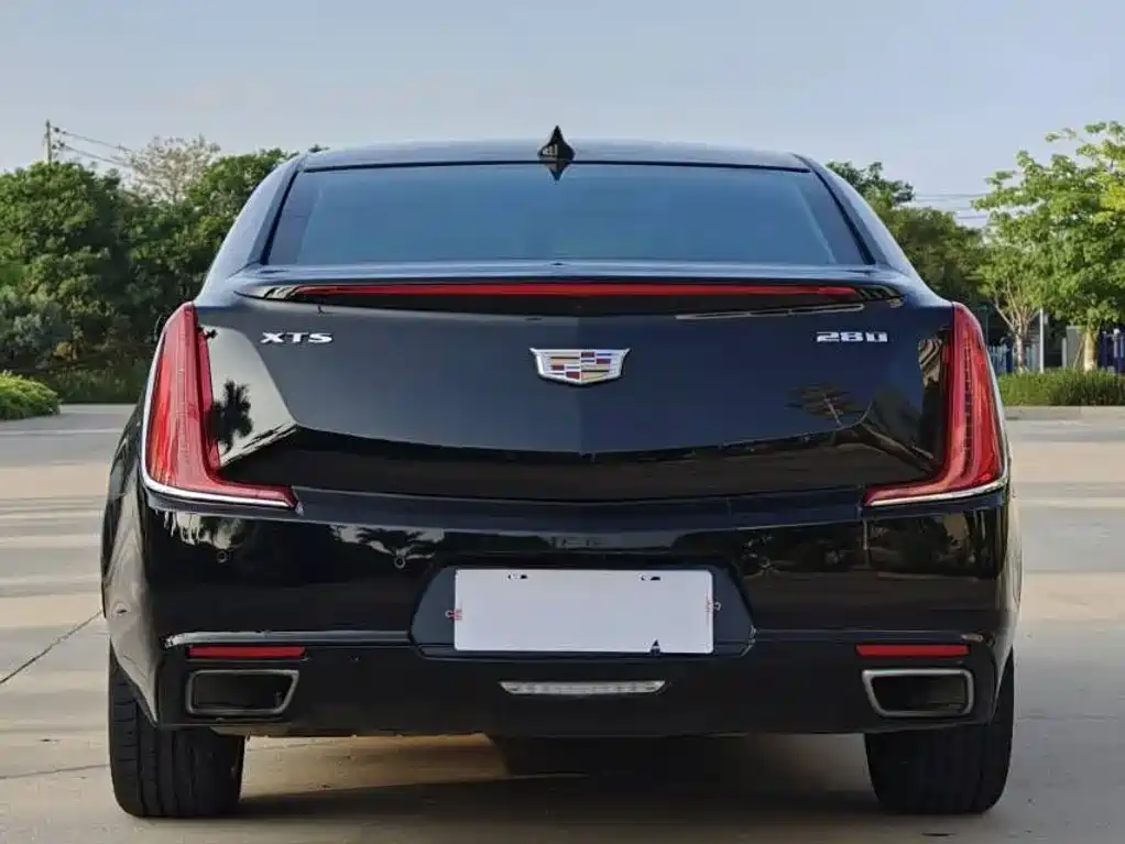 Cadillac XTS 2018 — фото 5