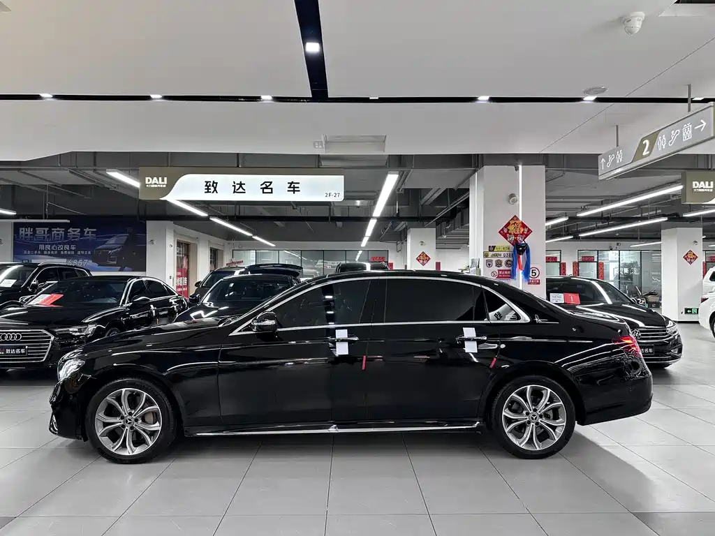 Mercedes-Benz E-Class 2020 — фото 10
