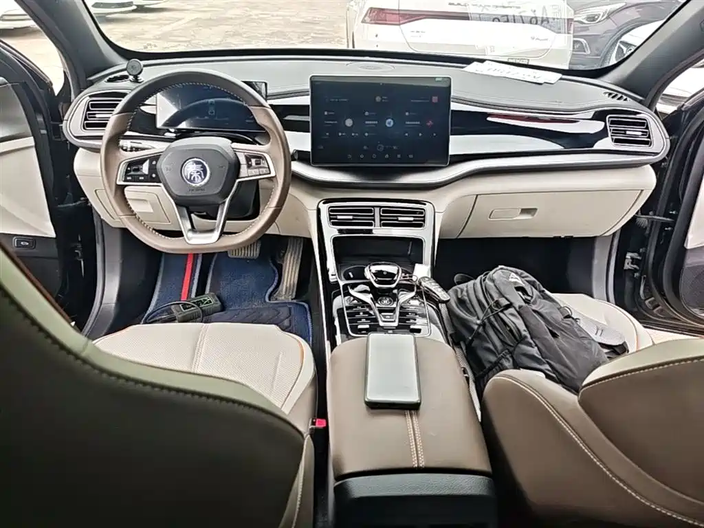 BYD Qin PLUS 2023 — фото 10