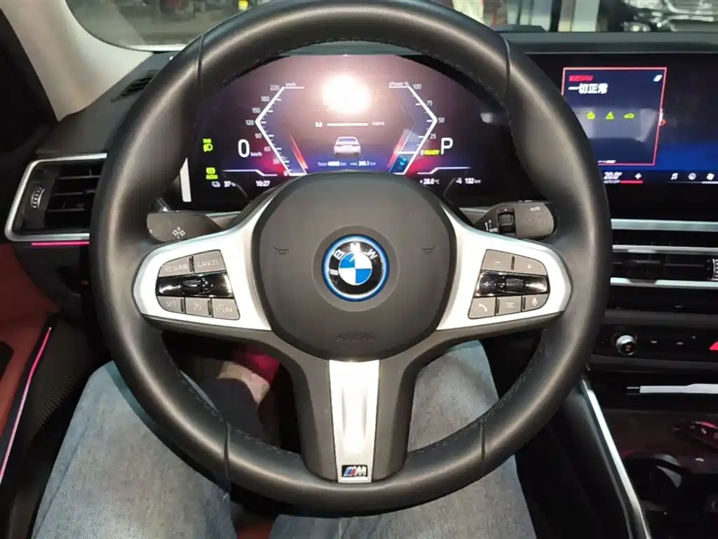 BMW i3 2024 — фото 11