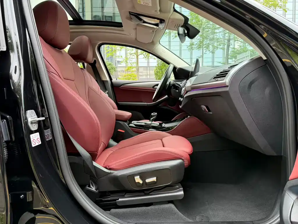 BMW X4 2022 — фото 16