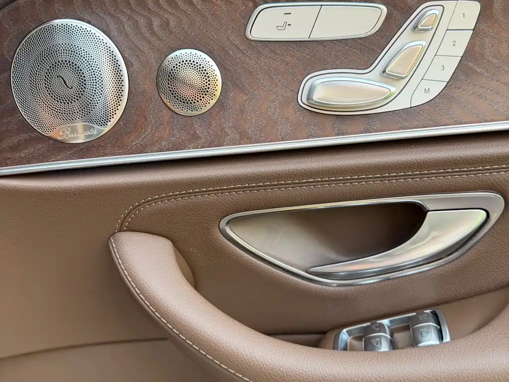Mercedes-Benz E-Class 2023 — фото 15