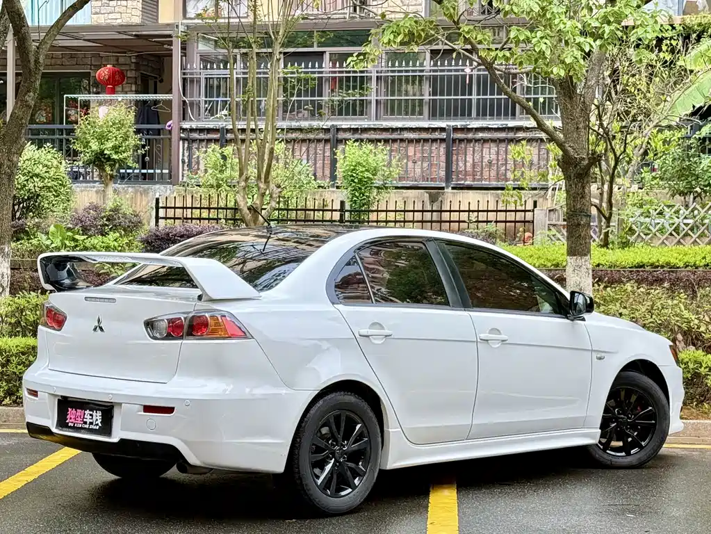 Mitsubishi Lancer EX 2017 — фото 12