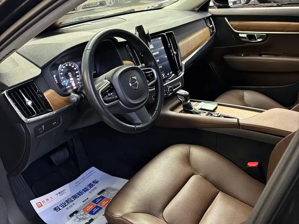 Volvo S90 2018 — фото 4