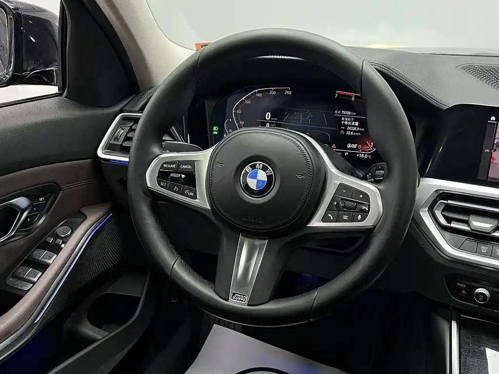BMW 3 Series 2020 — фото 17