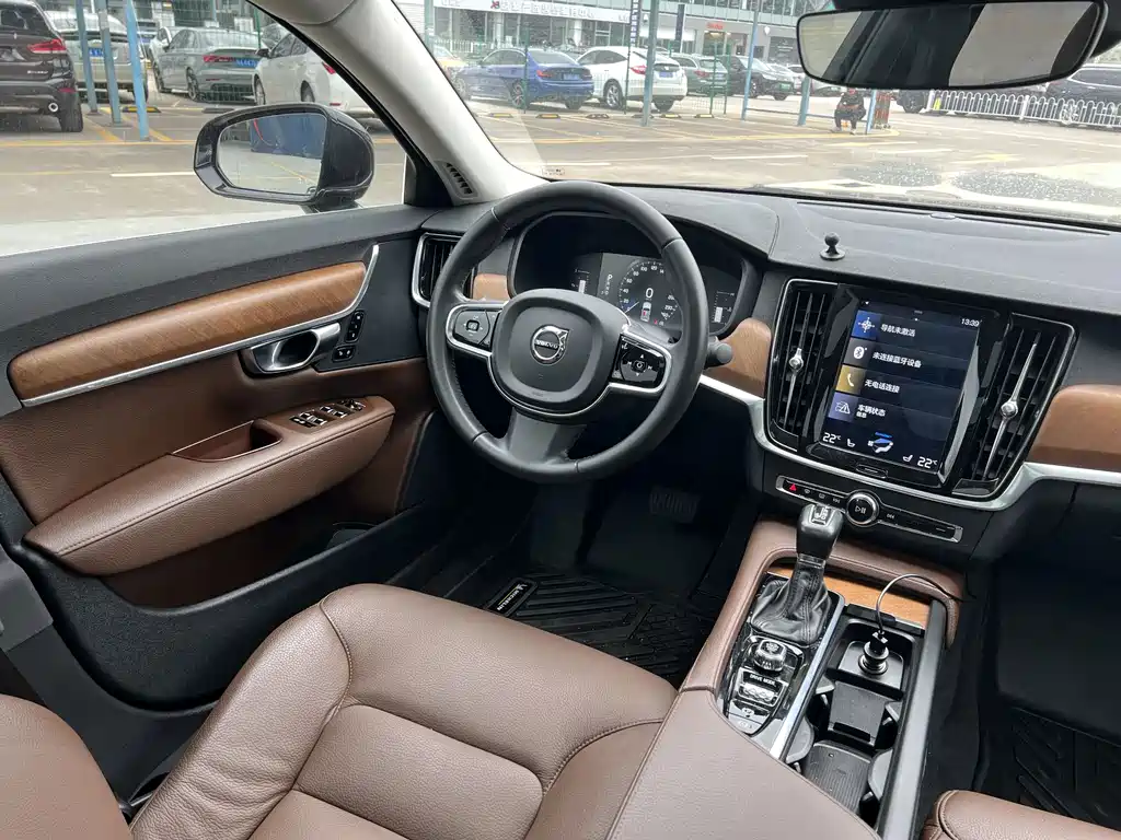 Volvo S90 2019 — фото 15