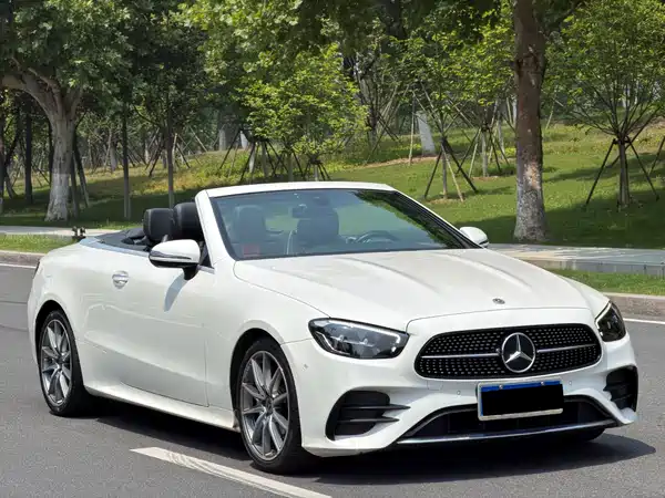 Mercedes-Benz E-Class 2022