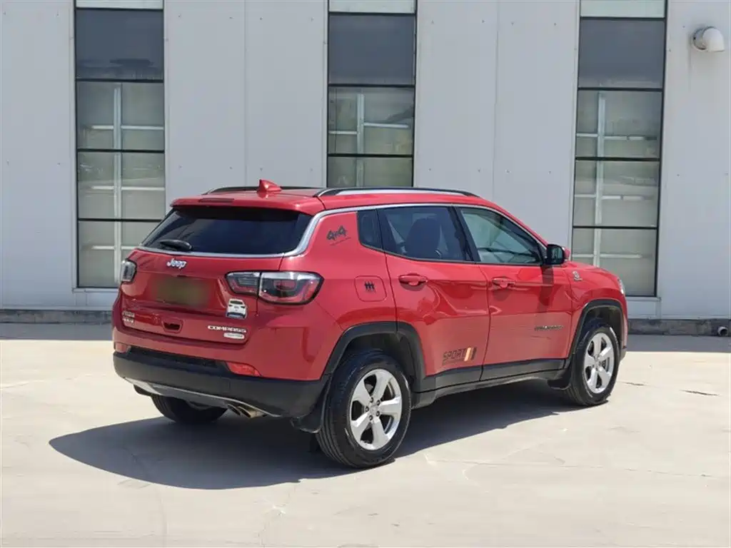 Jeep Compass 2020 — фото 23