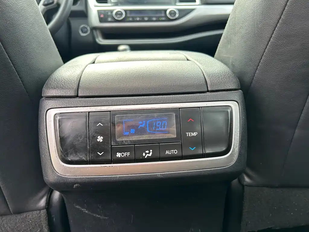 Toyota Highlander 2019 — фото 19