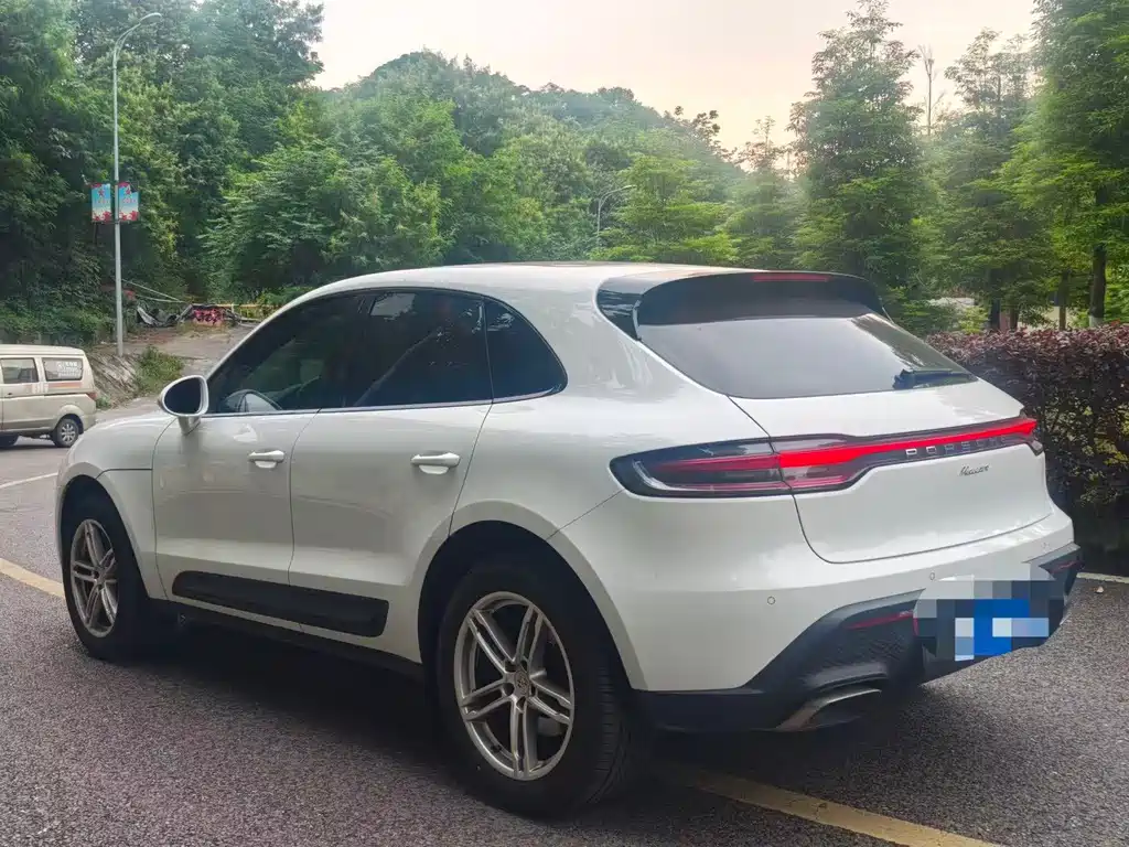 Porsche Macan 2023 — фото 2