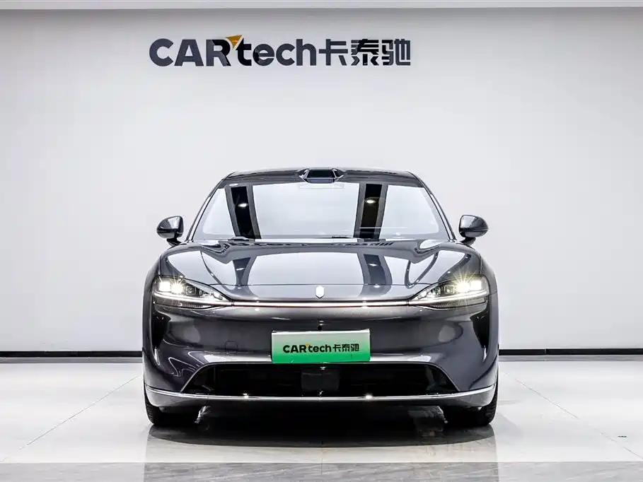Luxeed Zhijie R7 2025
