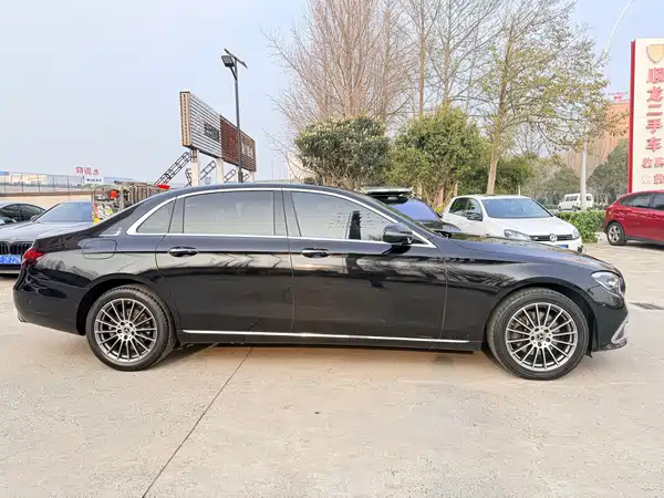 Mercedes-Benz E-Class 2023