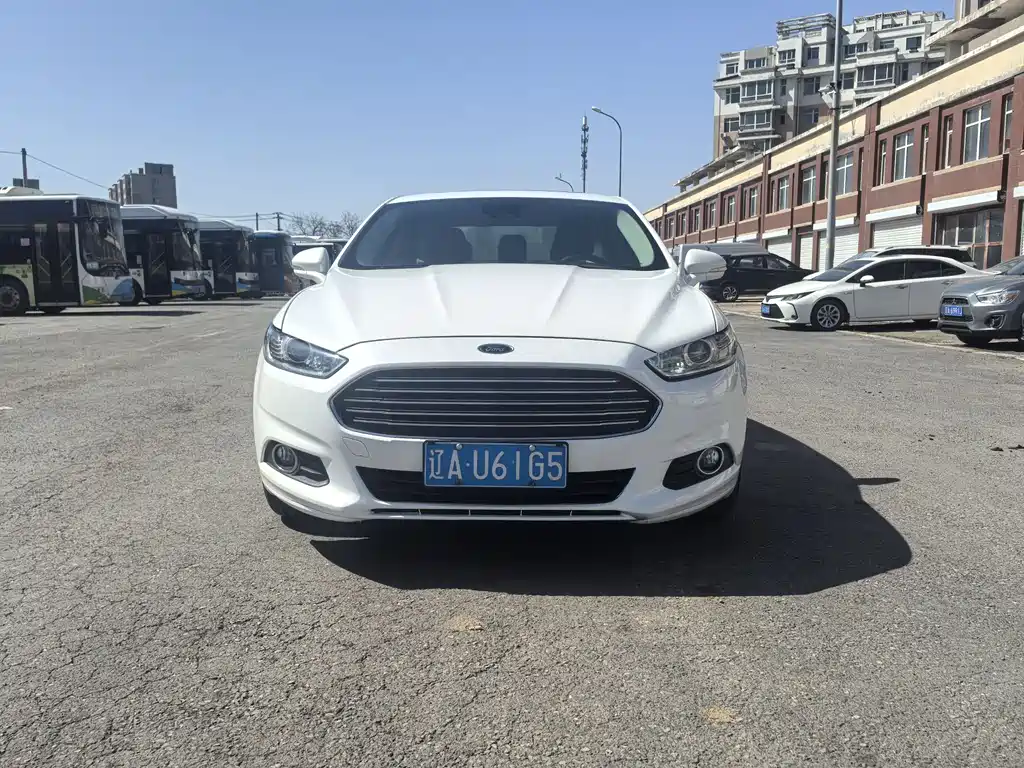 Ford Mondeo 2015 — фото 2