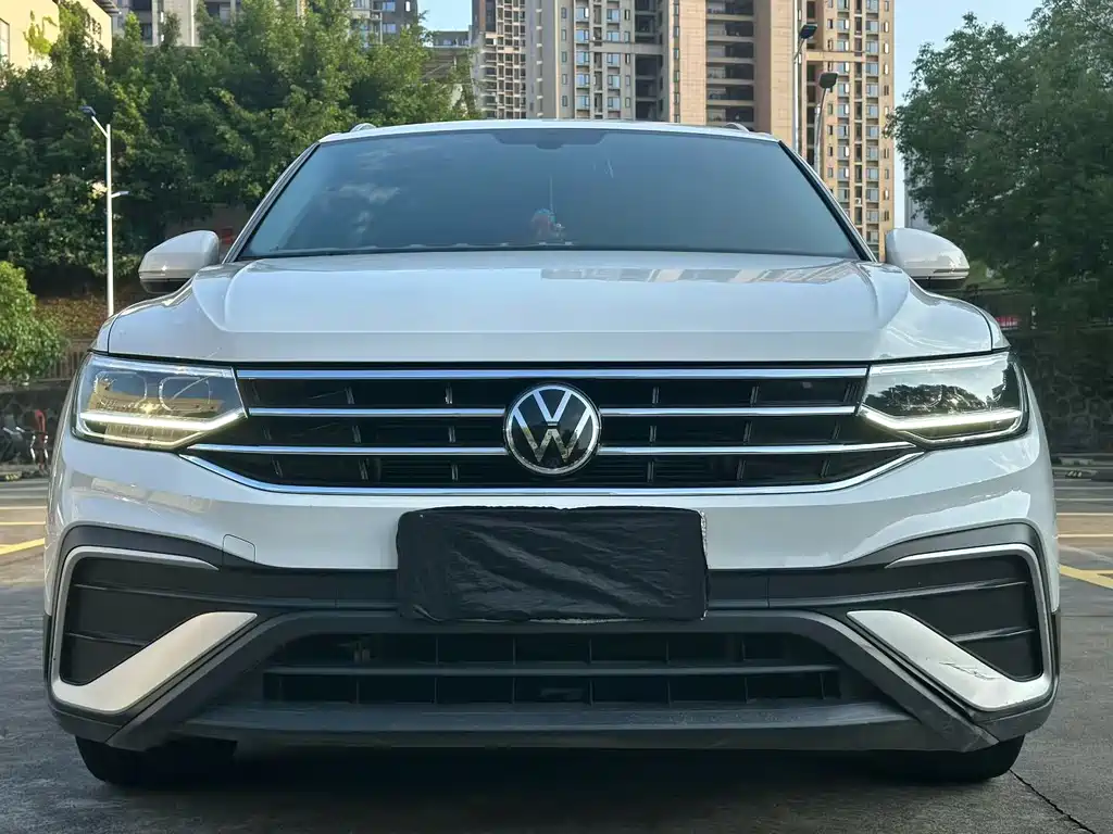 Volkswagen Tiguan L 2021 — фото 2