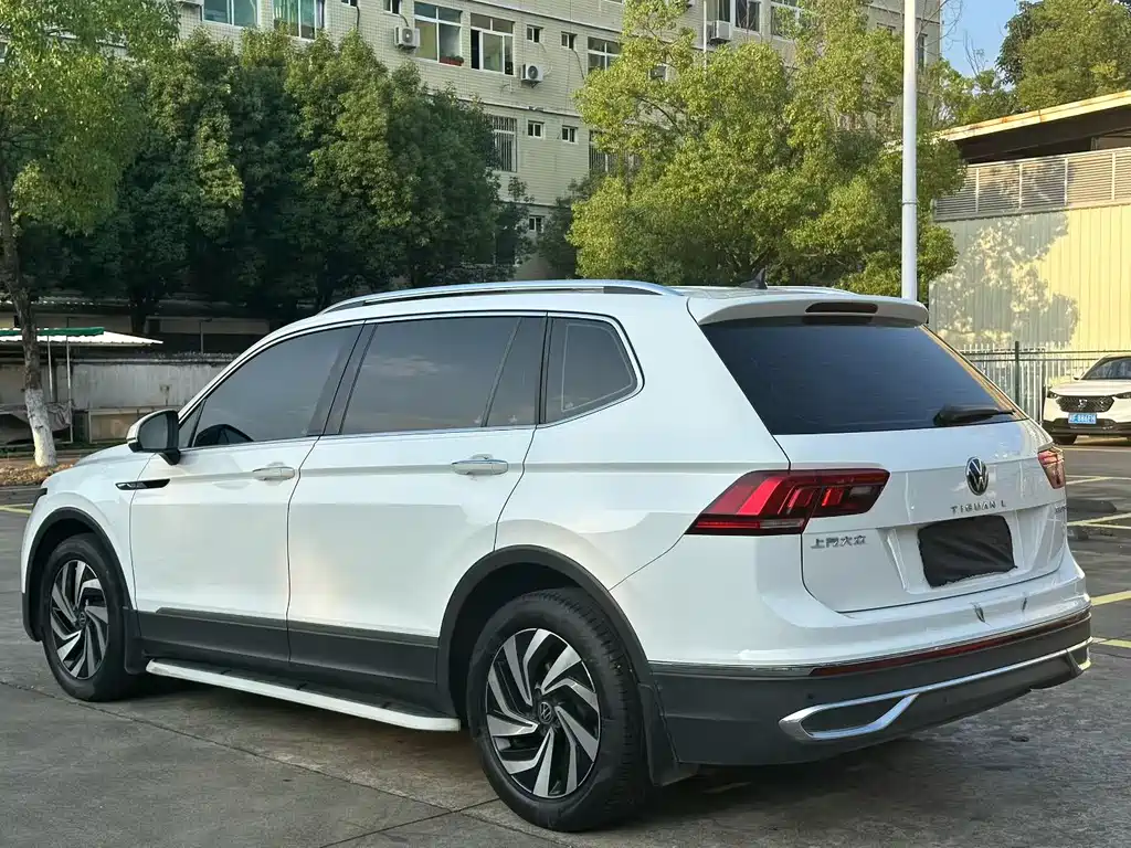 Volkswagen Tiguan L 2021 — фото 6