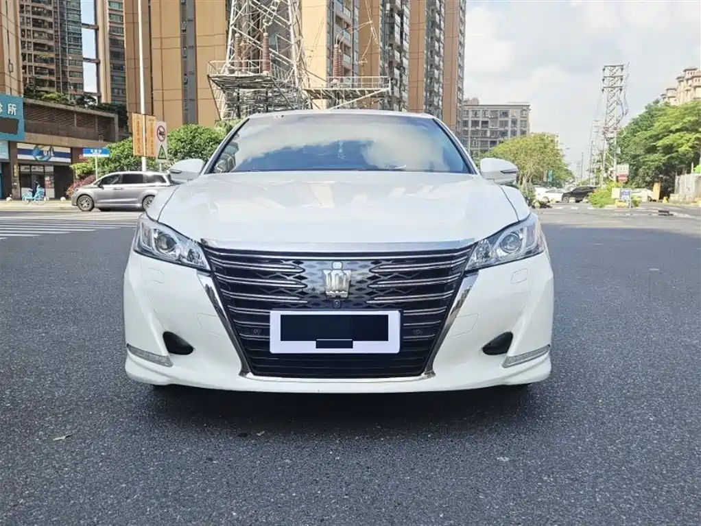 Toyota Crown 2019 — фото 2