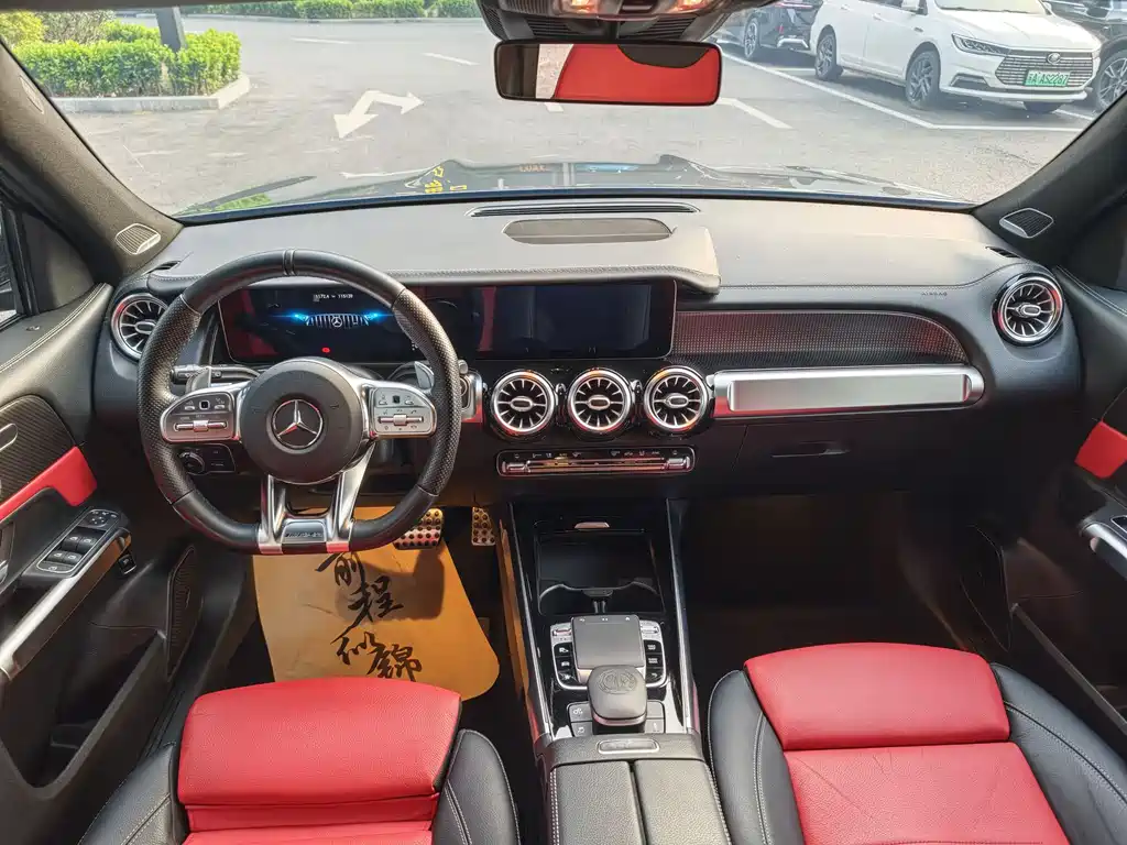 Mercedes-Benz GLB AMG 2021 — фото 17