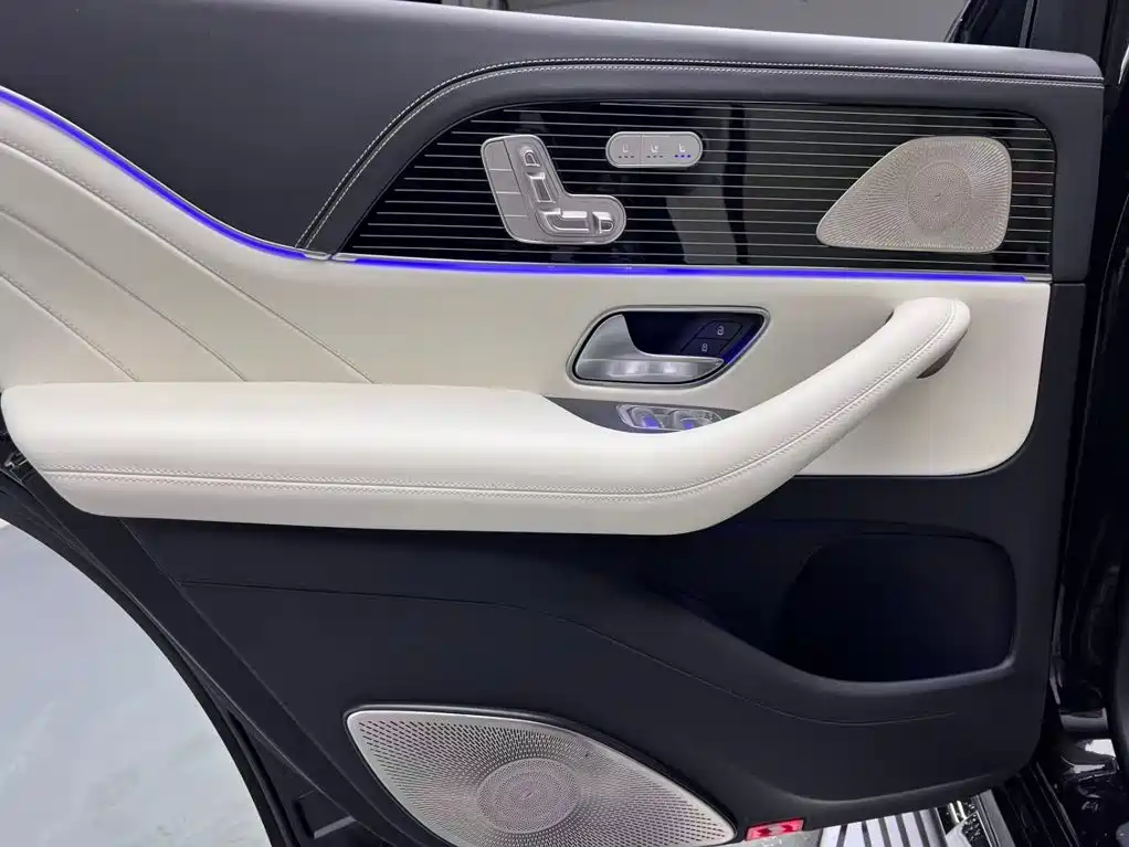 Mercedes-Benz GLS 2024 — фото 16