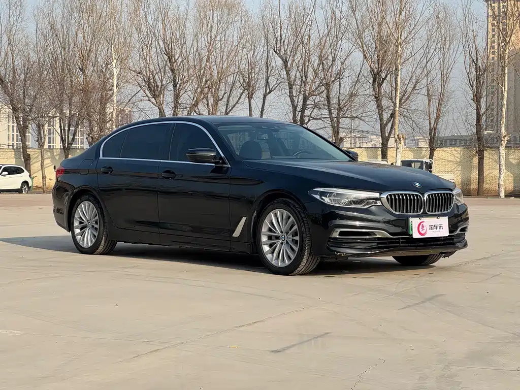 BMW 5 Series New Energy 2019 — фото 3