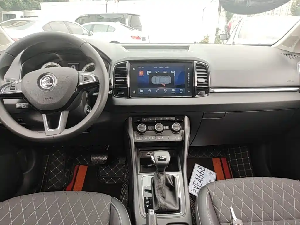 Skoda Korok 2019 — фото 14
