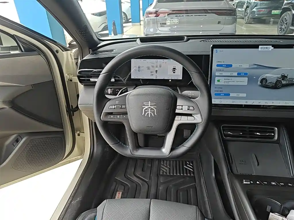 BYD Qin L 2025 — фото 11