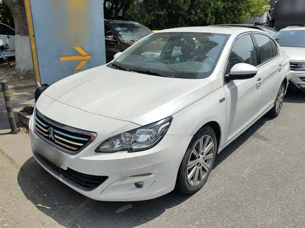 Peugeot 408 2016