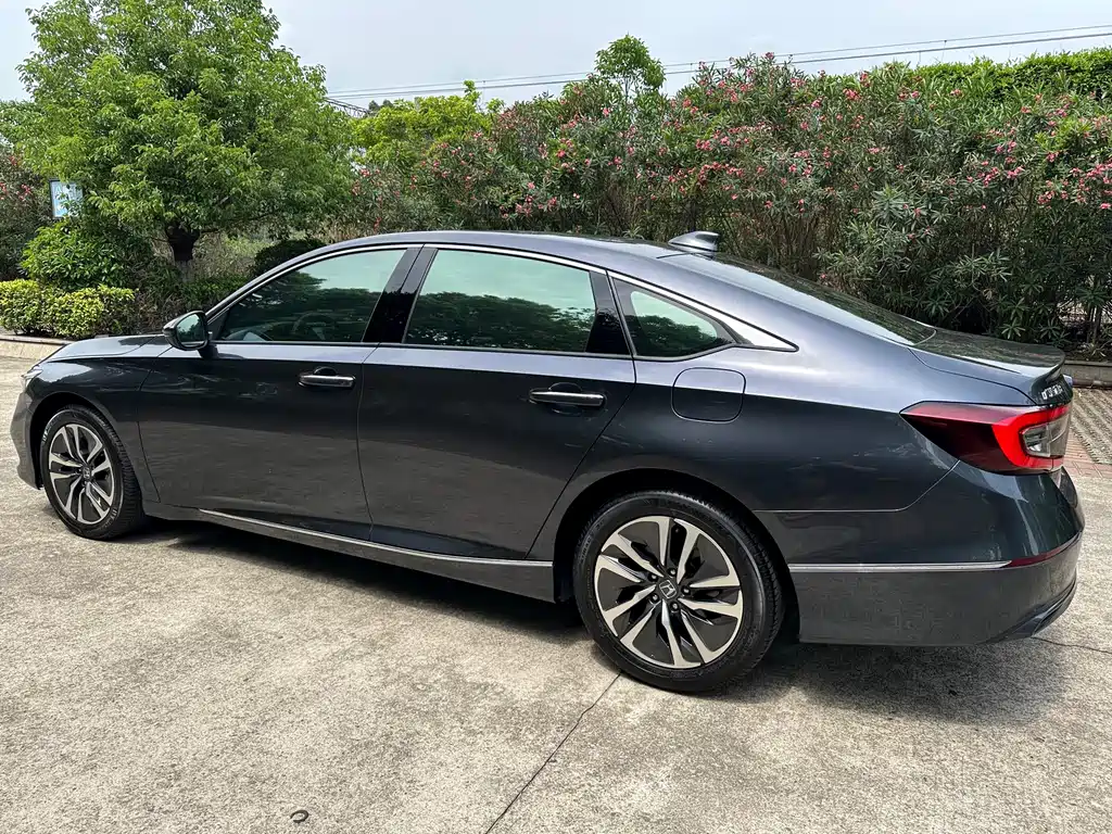 Honda Accord 2022 — фото 20