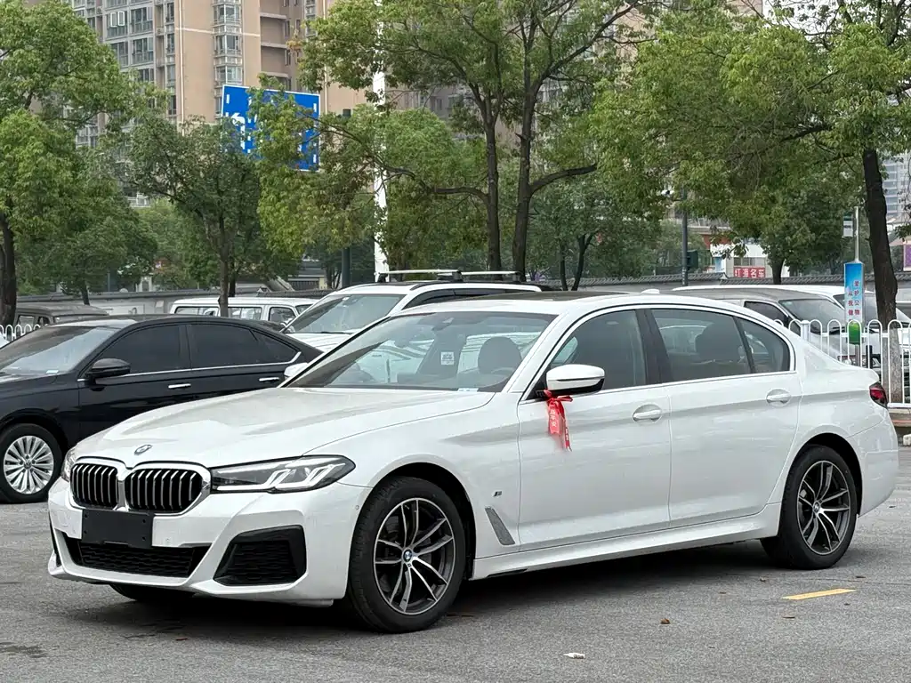 BMW 5 Series 2024