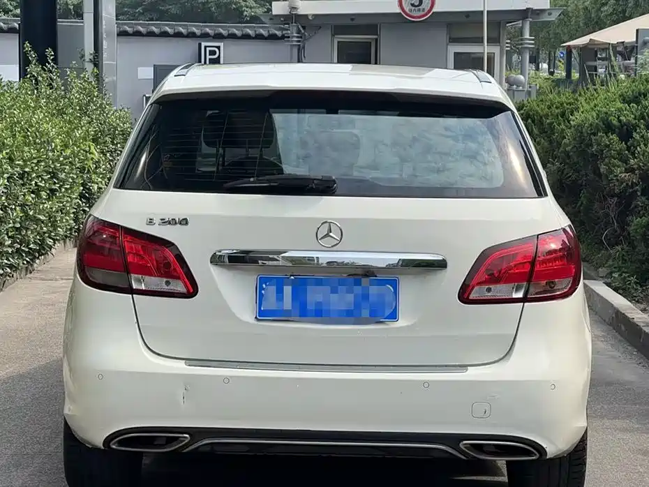 Mercedes-Benz B-Class 2017 — фото 10