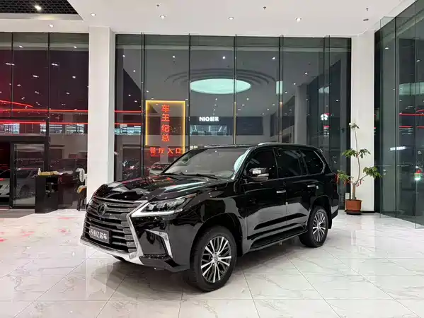 Lexus LX 2017