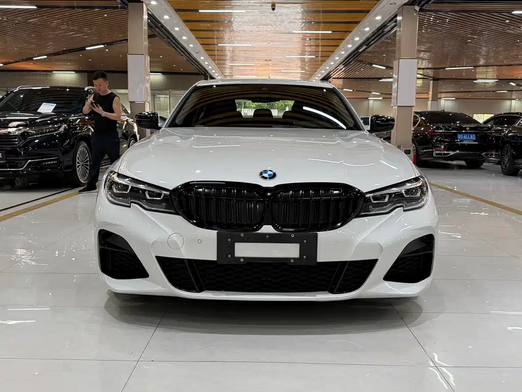 BMW 3 Series 2022