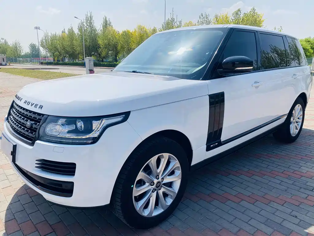 Land Rover Range Rover 2017 — фото 1