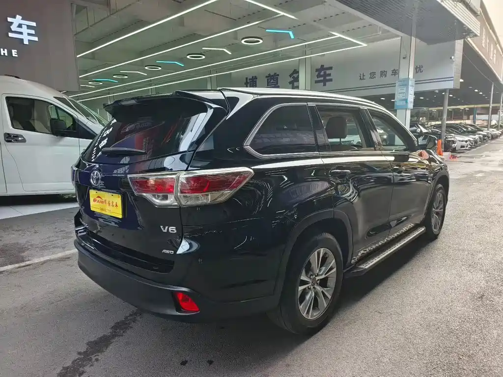Toyota Highlander 2016 — фото 11