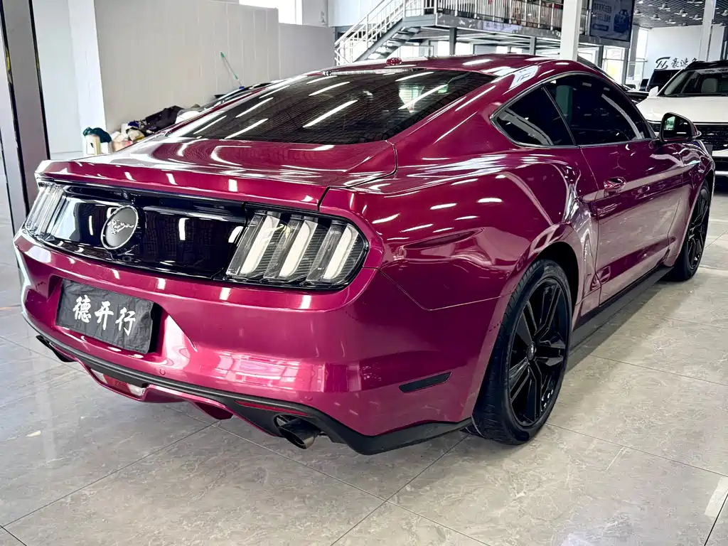 Ford Mustang 2018 — фото 3