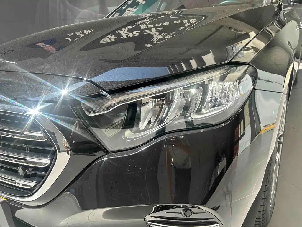 Mercedes-Benz E-Class 2024