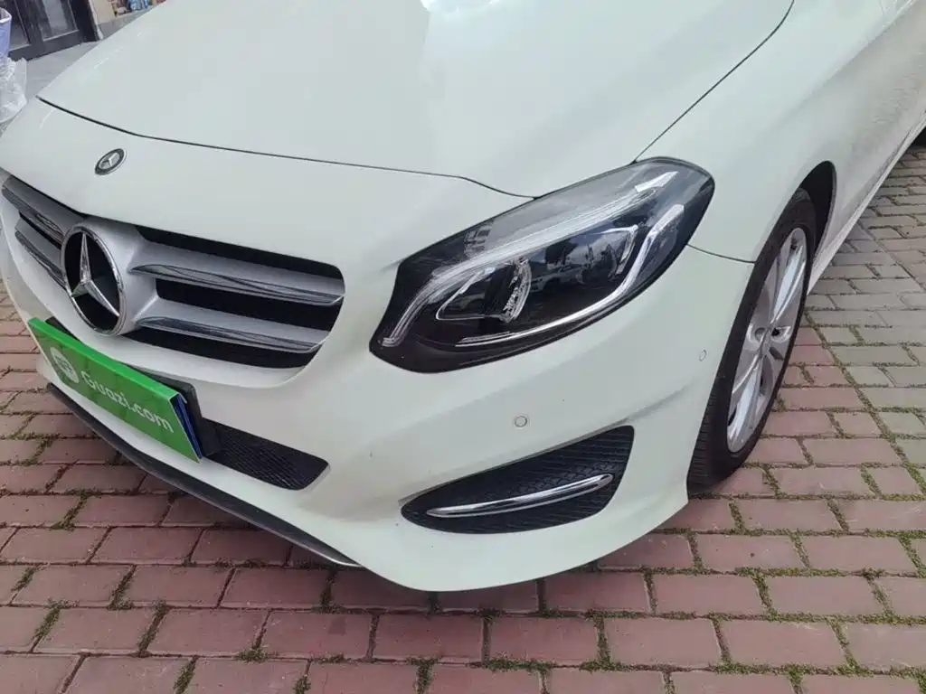 Mercedes-Benz B-Class 2015 — фото 18