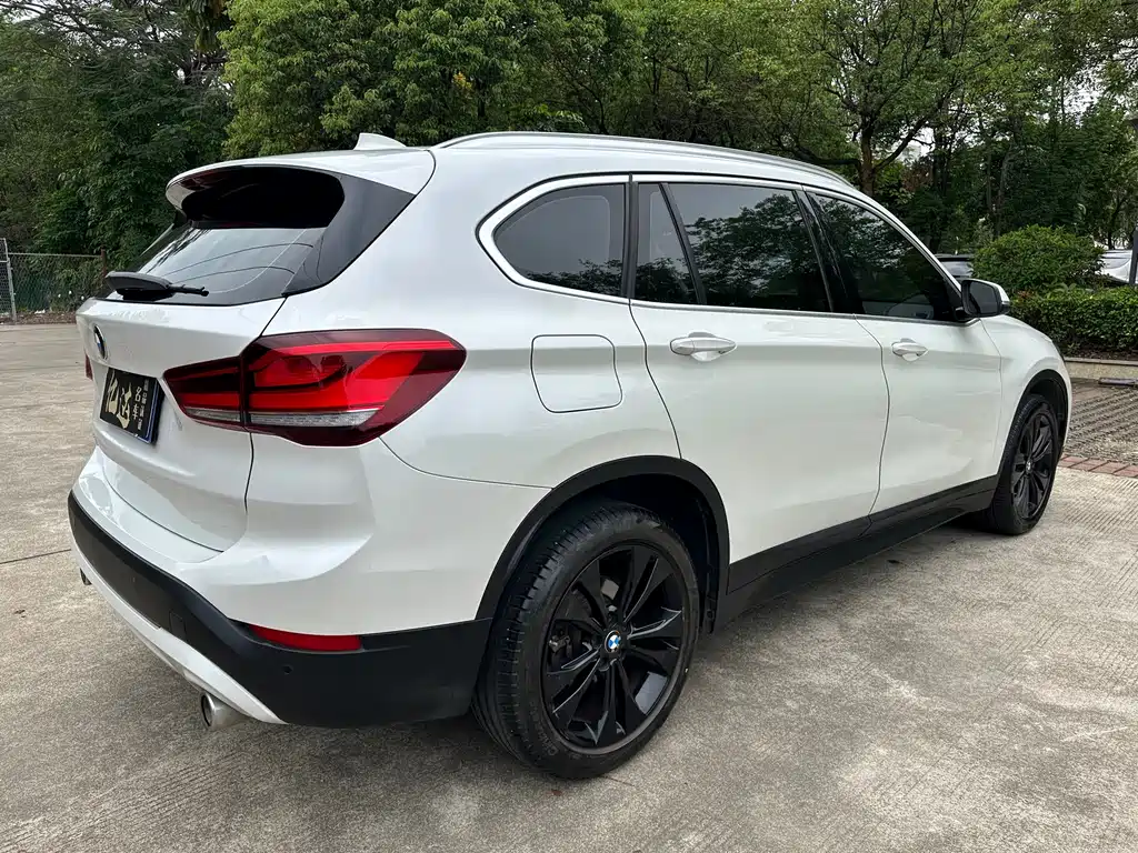 BMW X1 2021 — фото 15
