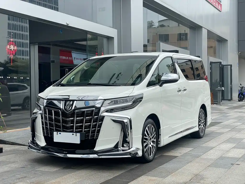 Toyota Alphard 2018 — фото 20
