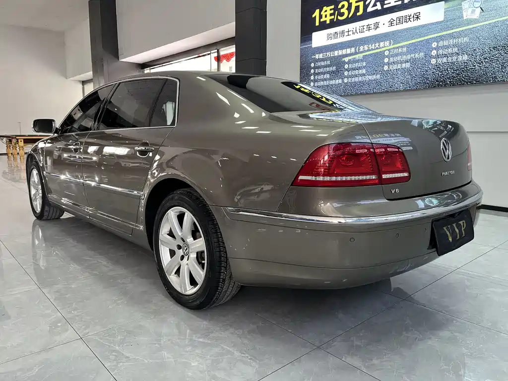 Volkswagen Phaeton 2015 — фото 7