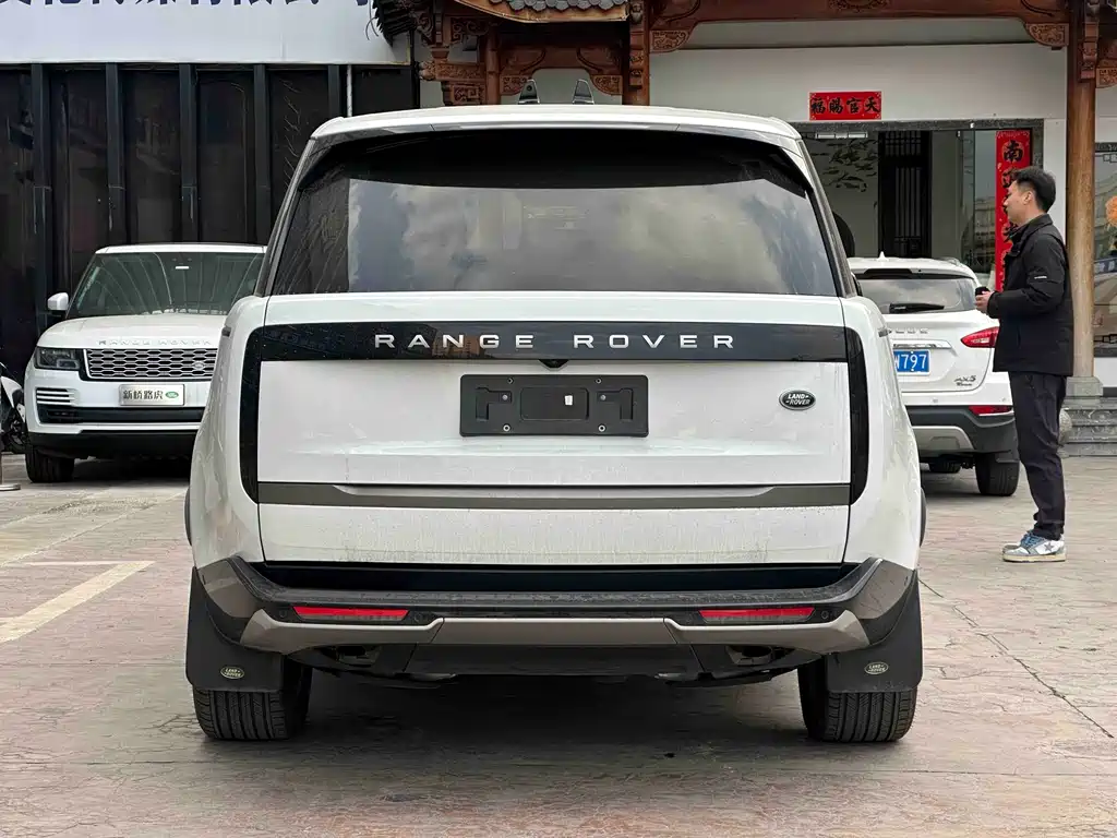 Land Rover Range Rover 2024 — фото 16