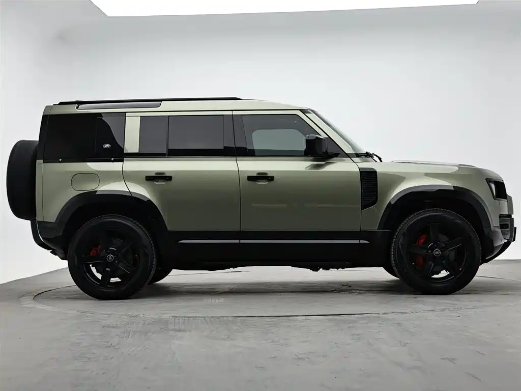 Land Rover Defender 2021 — фото 5