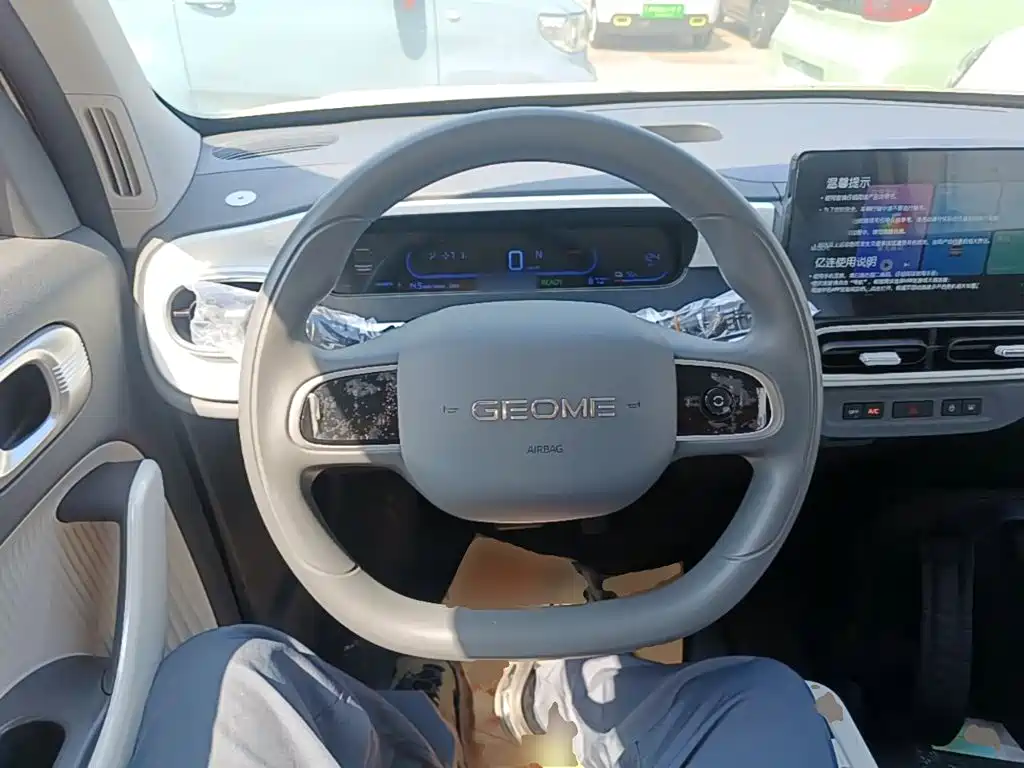 Geely Galaxy Panda 2026 — фото 11