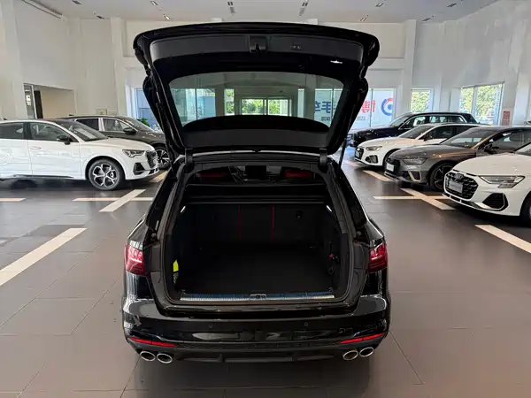 Audi S4 2024