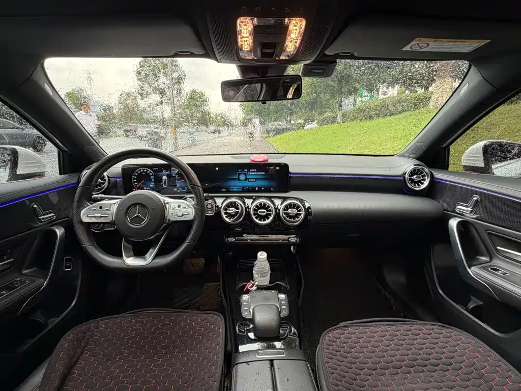 Mercedes-Benz A-Class 2020 — фото 13