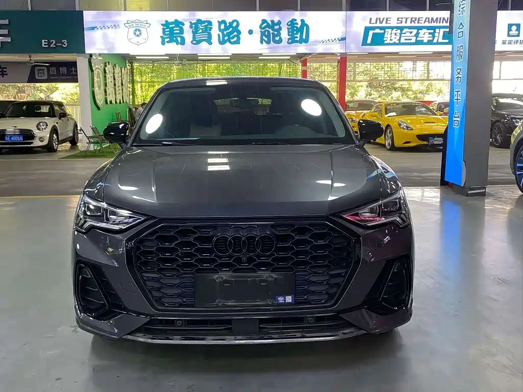 Audi Q3 Sportback 2023 — фото 3