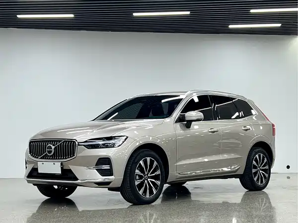 Volvo XC60 2022