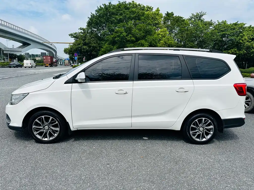 Baojun 730 2021