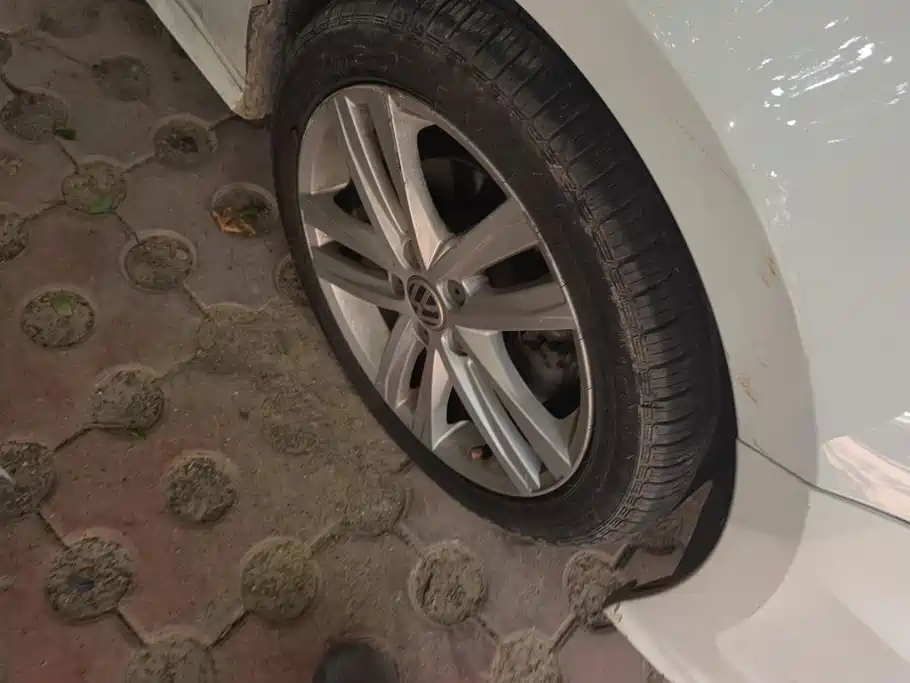 Volkswagen Sagitar 2019