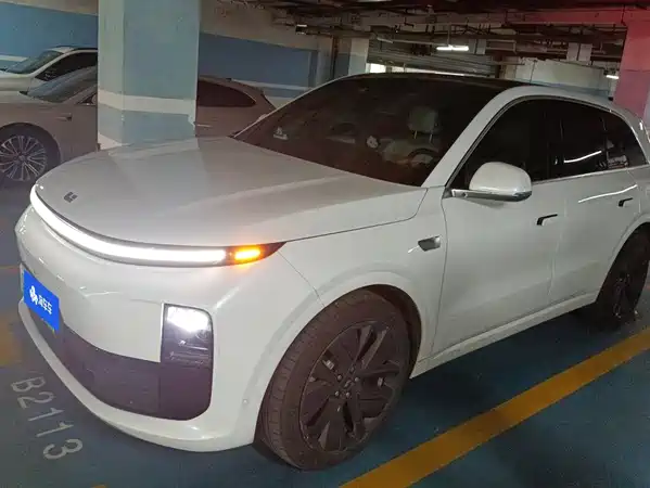 Li Auto L6 2024