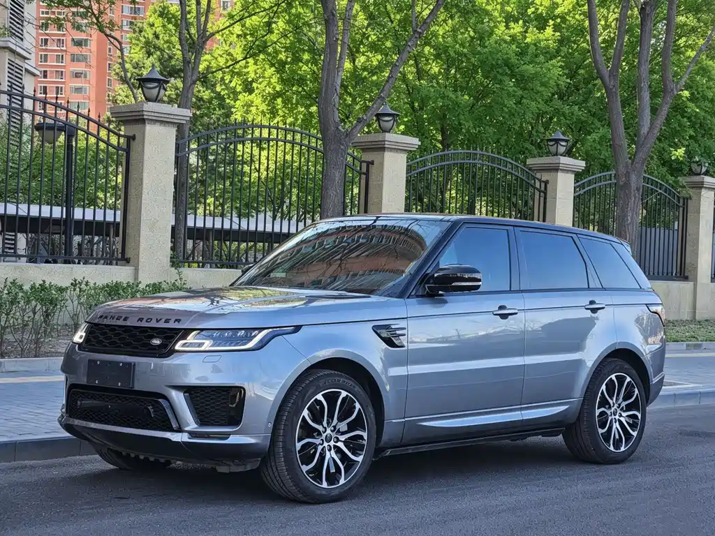 Land Rover Range Rover Sport 2021 — фото 1